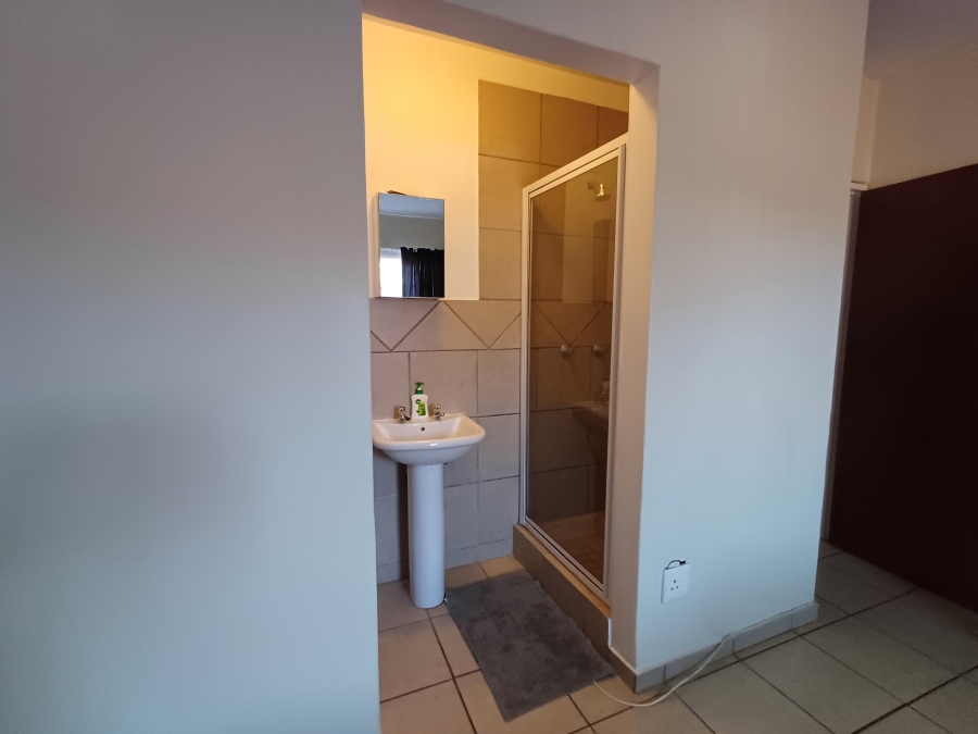 2 Bedroom Property for Sale in Clarina Gauteng