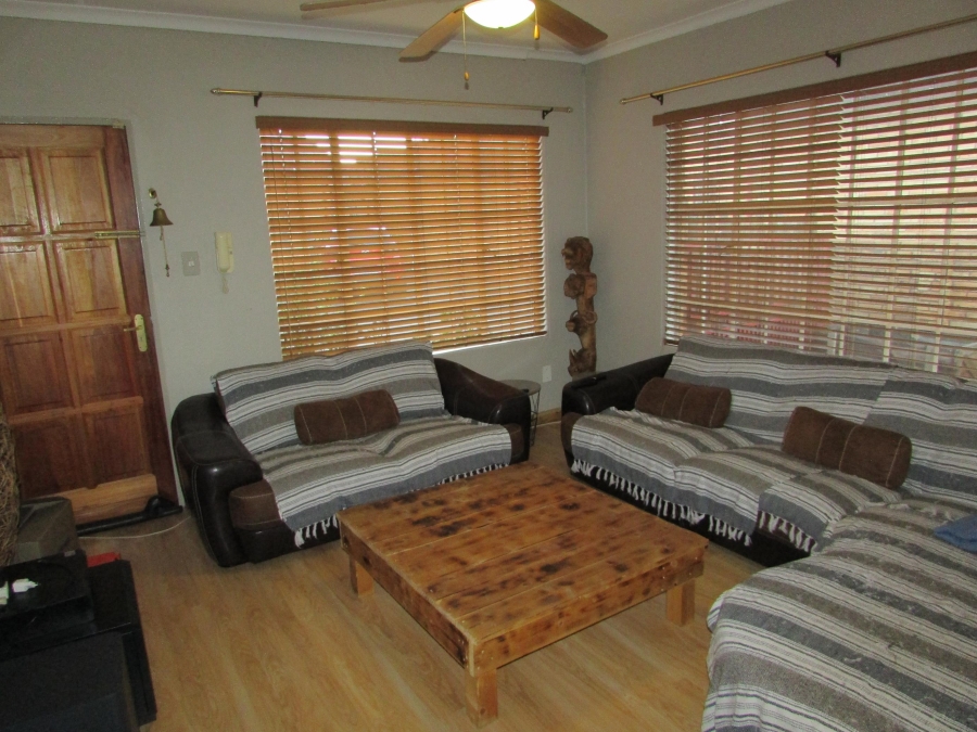 2 Bedroom Property for Sale in Eike Park Gauteng