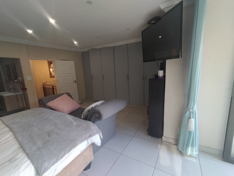 7 Bedroom Property for Sale in Pretoria North Gauteng