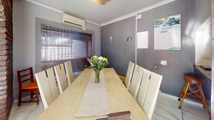 5 Bedroom Property for Sale in Sunward Park Gauteng