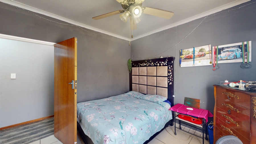 5 Bedroom Property for Sale in Sunward Park Gauteng