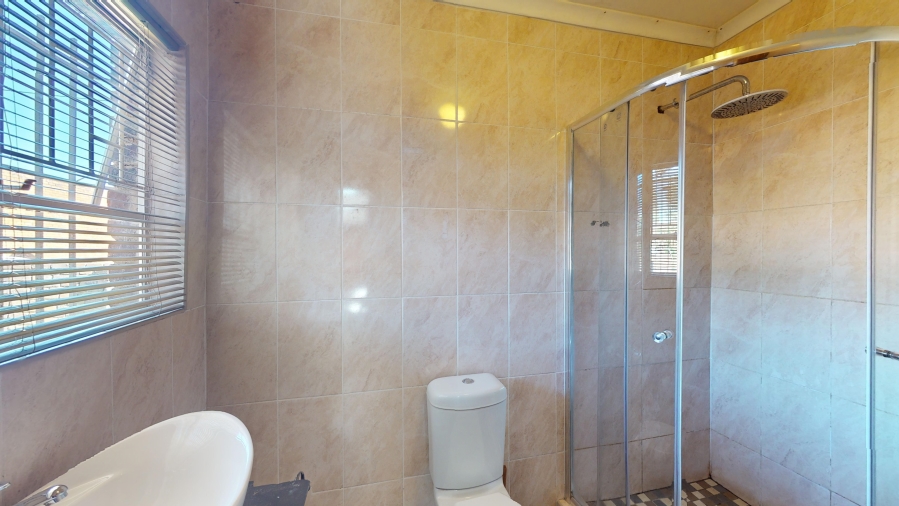 5 Bedroom Property for Sale in Sunward Park Gauteng