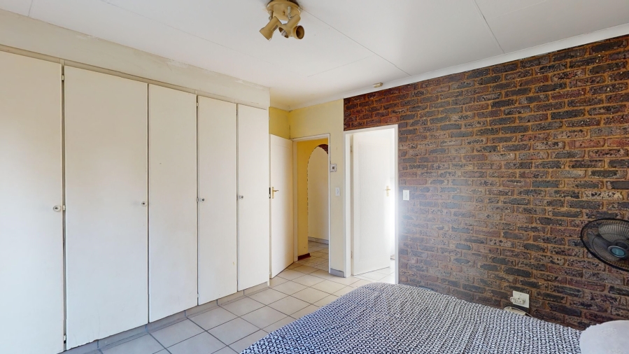 5 Bedroom Property for Sale in Sunward Park Gauteng