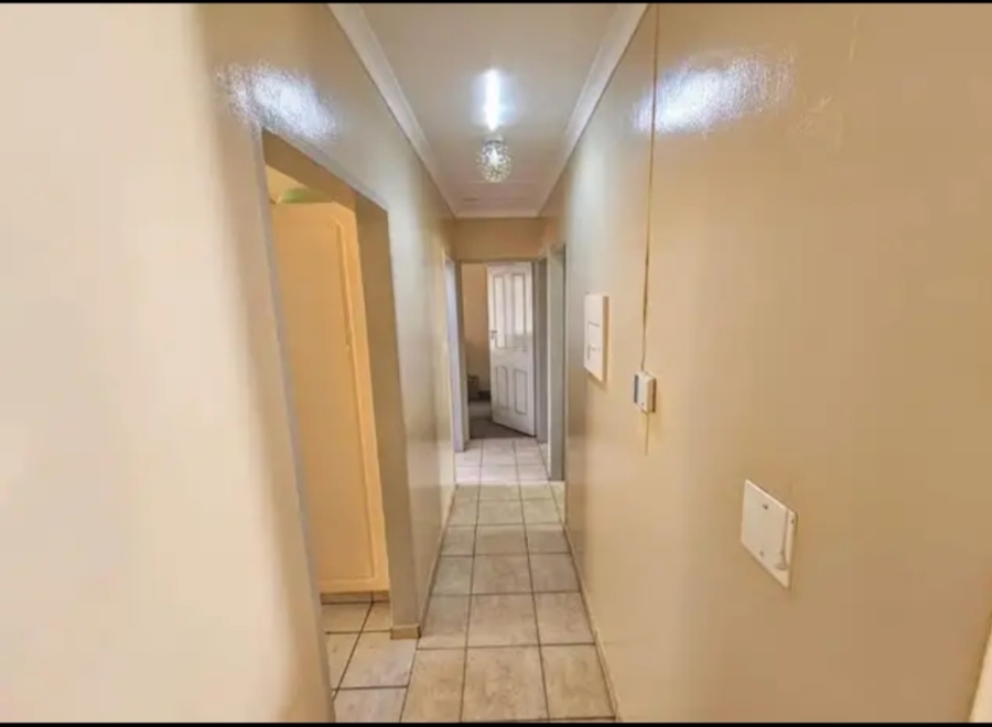 3 Bedroom Property for Sale in Dorandia Gauteng