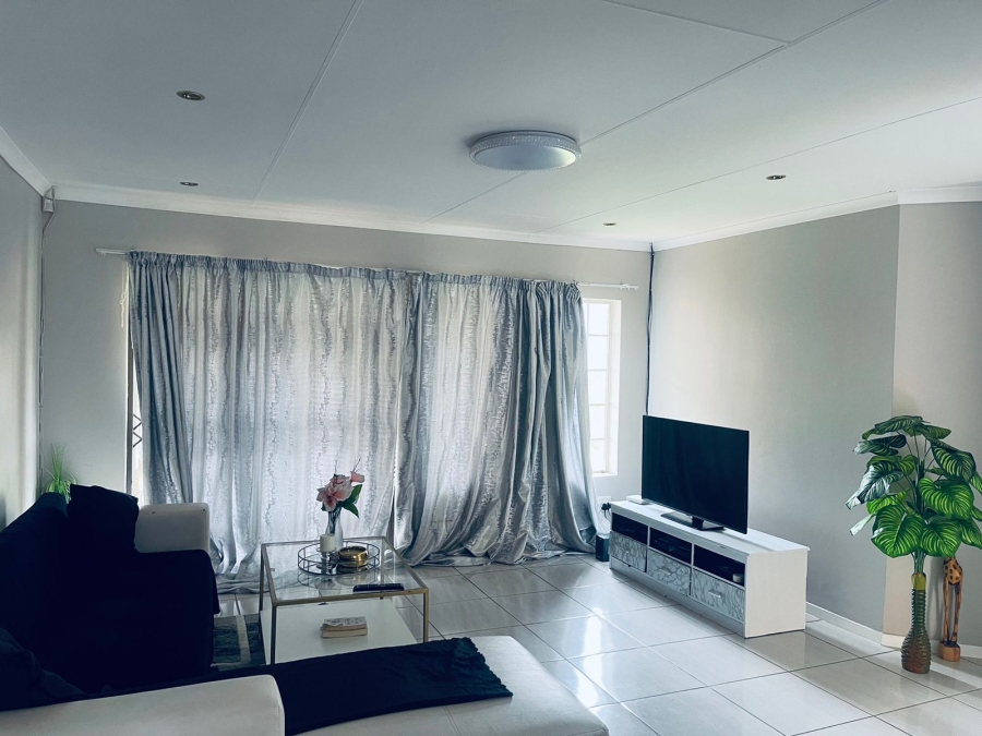 To Let 3 Bedroom Property for Rent in Carlswald Gauteng