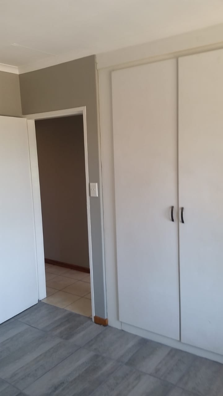 2 Bedroom Property for Sale in Pretoria North Gauteng