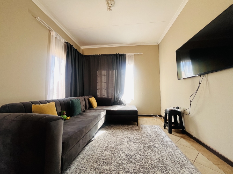 1 Bedroom Property for Sale in The Orchards Gauteng