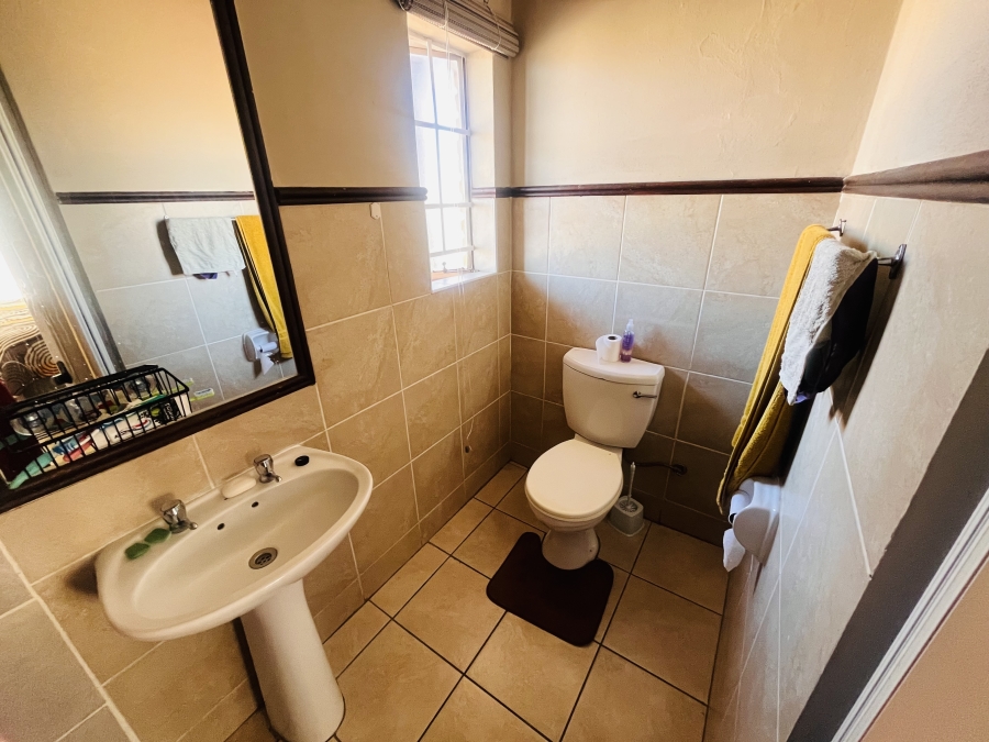 1 Bedroom Property for Sale in The Orchards Gauteng