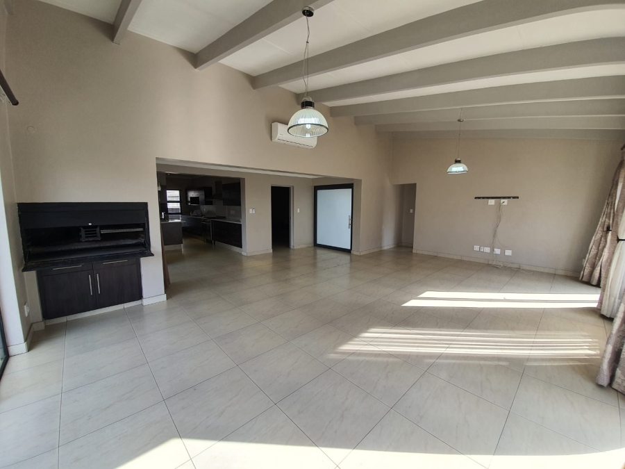 To Let 4 Bedroom Property for Rent in Midstream Estate Gauteng