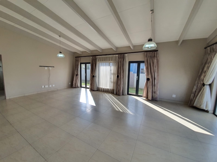 To Let 4 Bedroom Property for Rent in Midstream Estate Gauteng