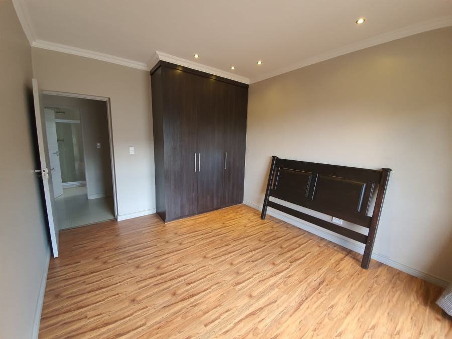 To Let 4 Bedroom Property for Rent in Midstream Estate Gauteng