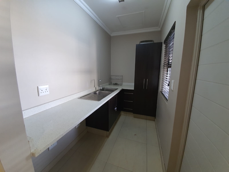 To Let 4 Bedroom Property for Rent in Midstream Estate Gauteng