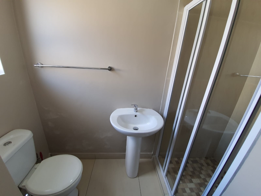 To Let 4 Bedroom Property for Rent in Midstream Estate Gauteng