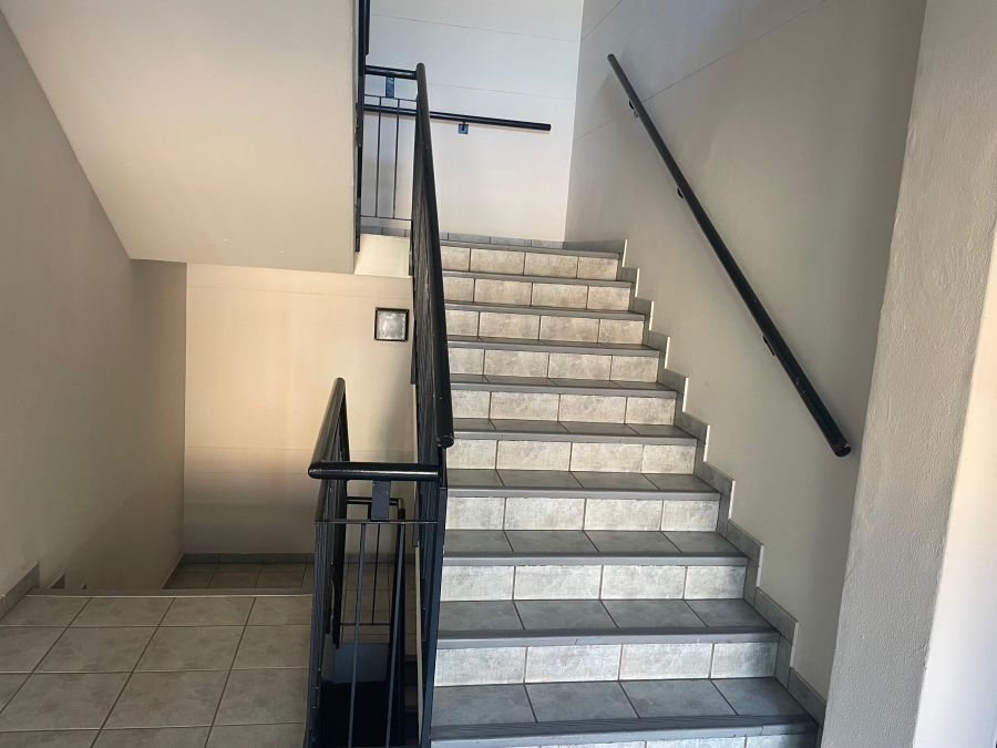 To Let commercial Property for Rent in Randjespark Gauteng