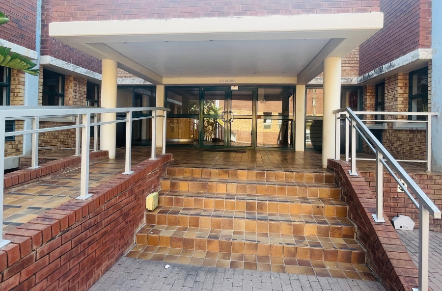 To Let commercial Property for Rent in Randjespark Gauteng