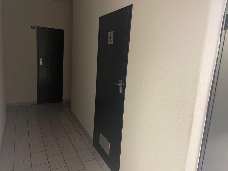 To Let commercial Property for Rent in Randjespark Gauteng