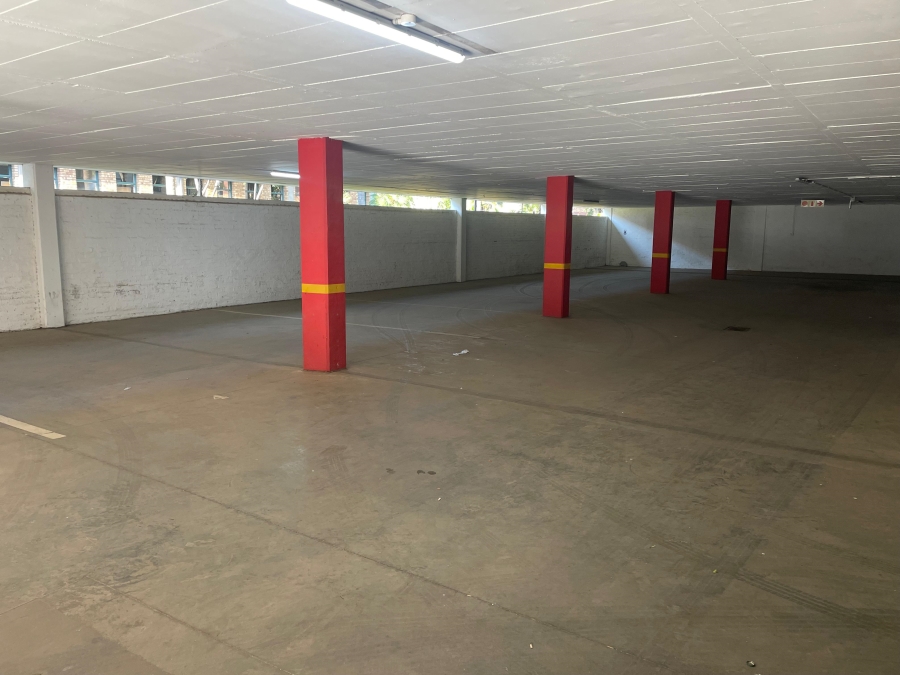 To Let commercial Property for Rent in Randjespark Gauteng