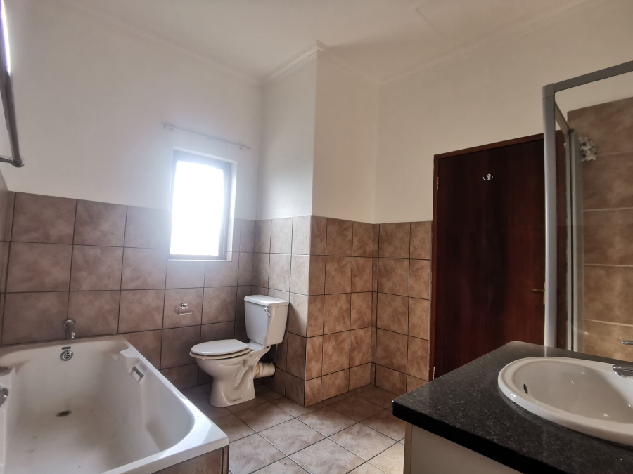 1 Bedroom Property for Sale in Blue Hills AH Gauteng