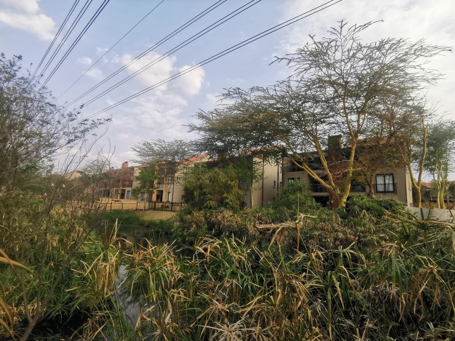 1 Bedroom Property for Sale in Blue Hills AH Gauteng