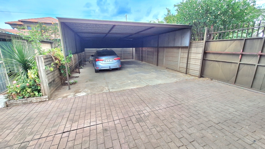 3 Bedroom Property for Sale in East Lynne Gauteng