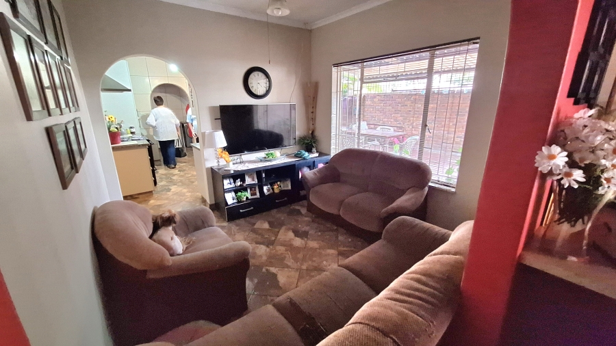 3 Bedroom Property for Sale in East Lynne Gauteng
