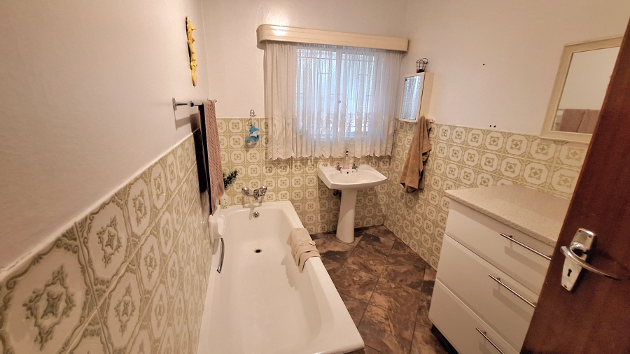 3 Bedroom Property for Sale in East Lynne Gauteng