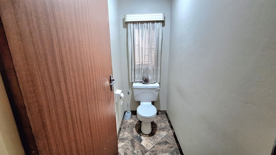 3 Bedroom Property for Sale in East Lynne Gauteng