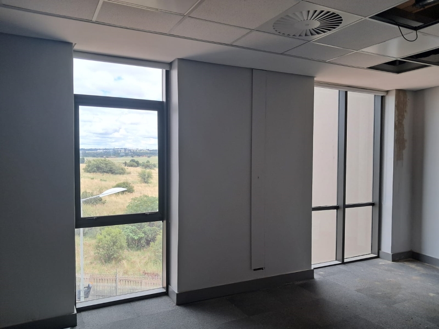 To Let commercial Property for Rent in Southdowns Estate Gauteng