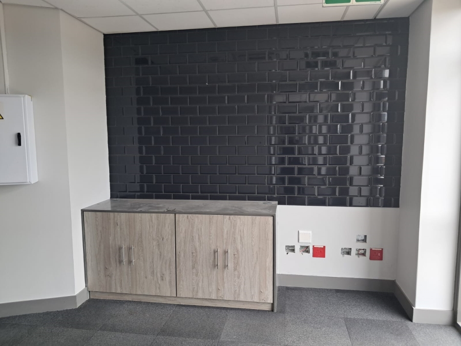 To Let commercial Property for Rent in Southdowns Estate Gauteng