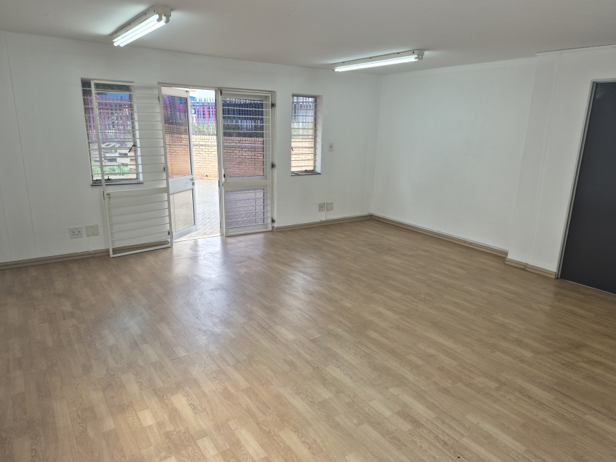 To Let commercial Property for Rent in Sunnyrock Gauteng