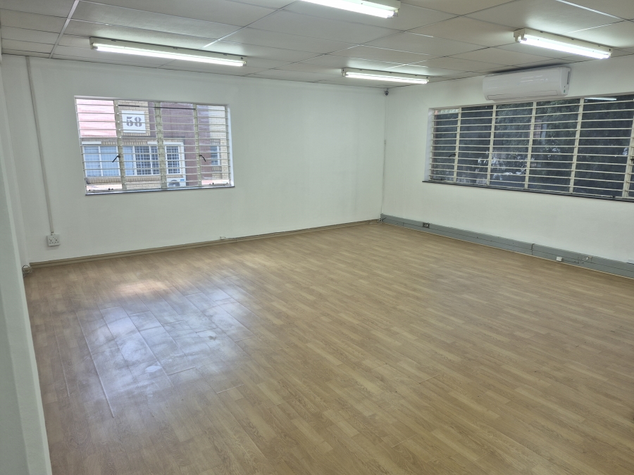 To Let commercial Property for Rent in Sunnyrock Gauteng