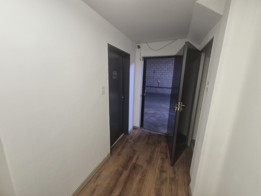 To Let commercial Property for Rent in Sunnyrock Gauteng