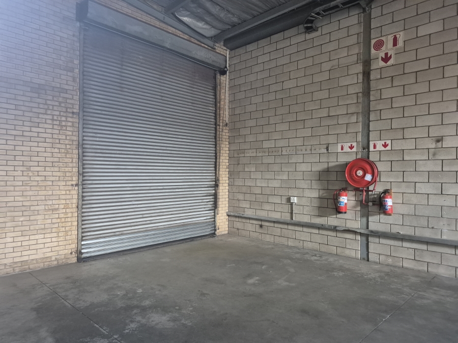 To Let commercial Property for Rent in Sunnyrock Gauteng