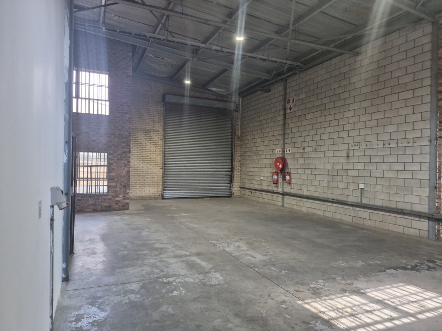 To Let commercial Property for Rent in Sunnyrock Gauteng