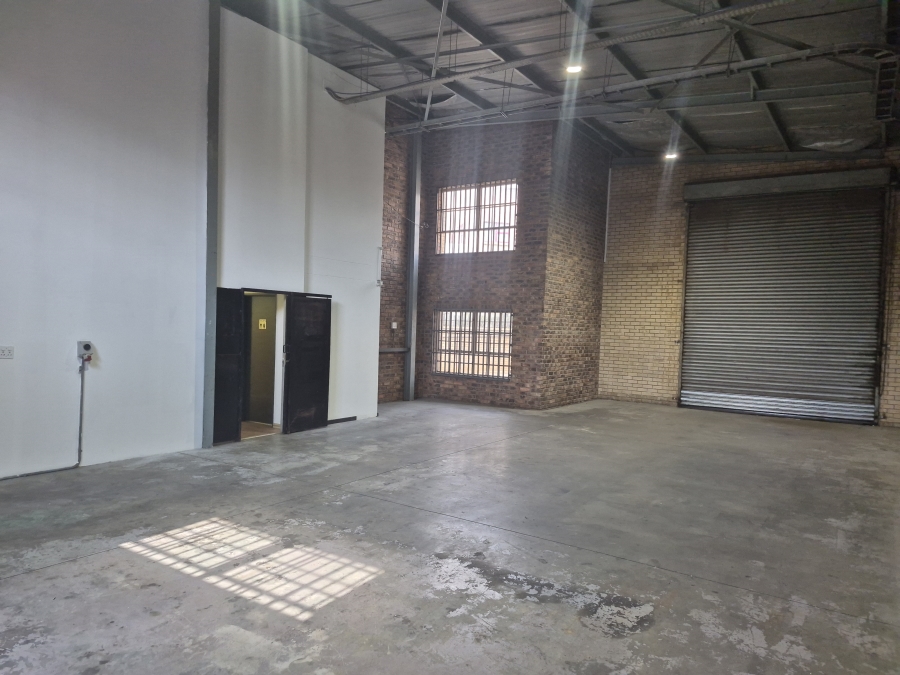 To Let commercial Property for Rent in Sunnyrock Gauteng