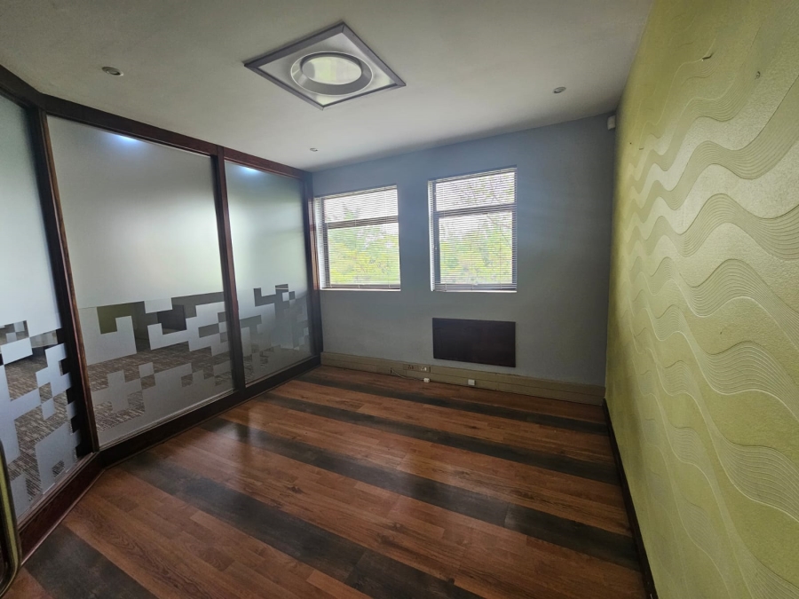 Commercial Property for Sale in Faerie Glen Gauteng