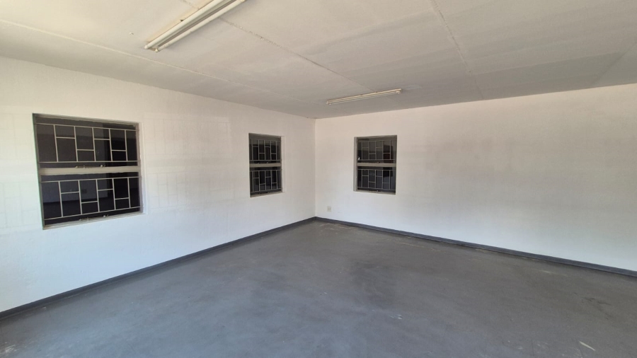 To Let commercial Property for Rent in Silvertondale Gauteng