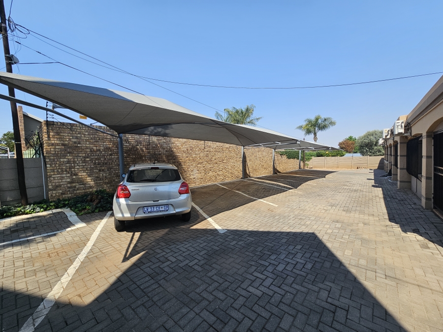 To Let commercial Property for Rent in Doringkloof Gauteng