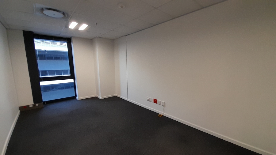 To Let commercial Property for Rent in Vorna Valley Gauteng