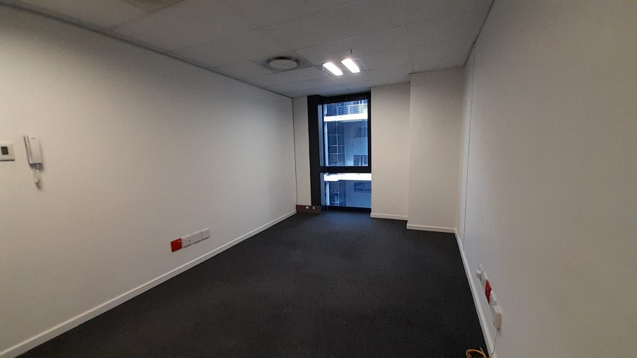 To Let commercial Property for Rent in Vorna Valley Gauteng