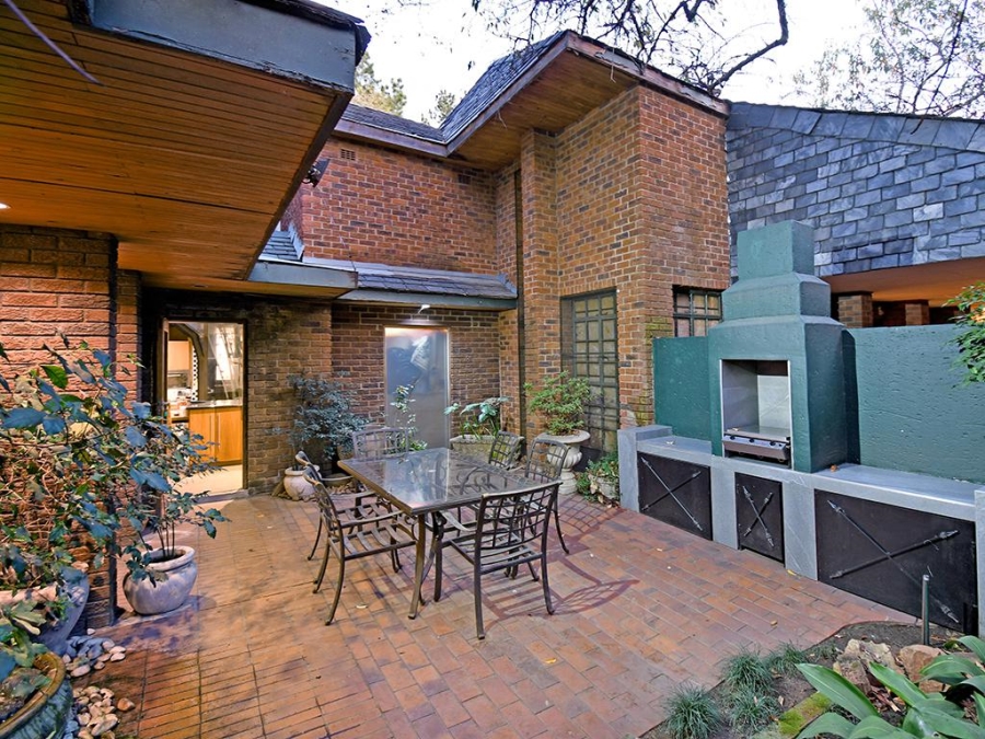 4 Bedroom Property for Sale in Bryanston Gauteng