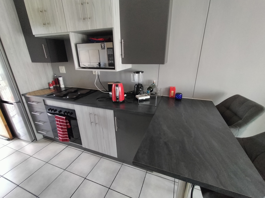 2 Bedroom Property for Sale in Pretoria North Gauteng