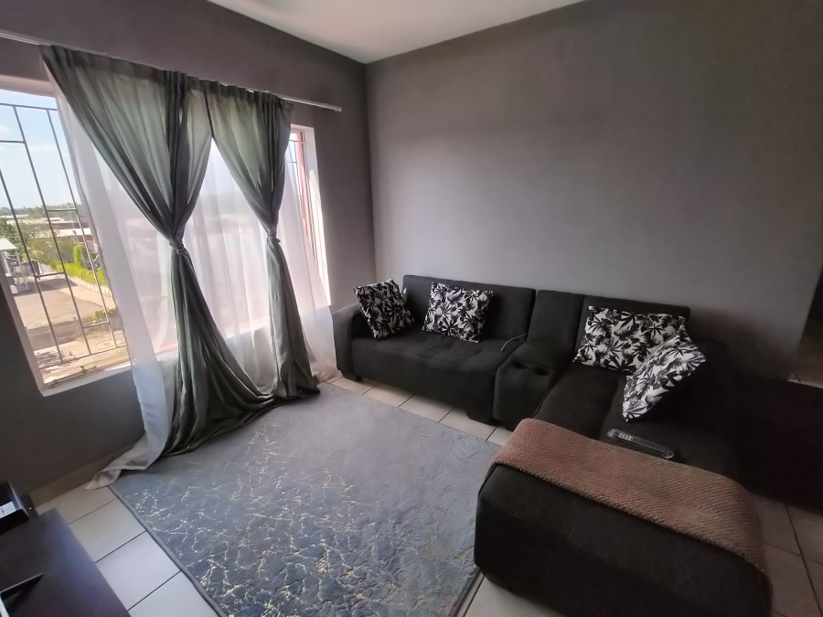 2 Bedroom Property for Sale in Pretoria North Gauteng