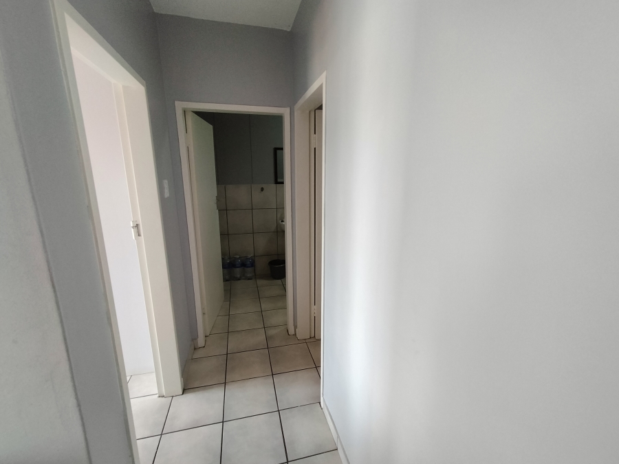 2 Bedroom Property for Sale in Pretoria North Gauteng