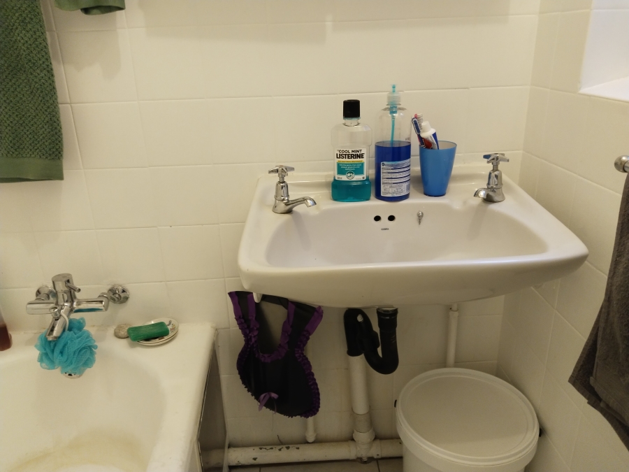 To Let 2 Bedroom Property for Rent in Florida Lake Gauteng