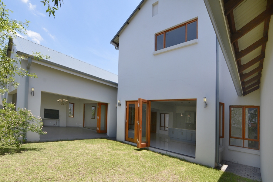 To Let 4 Bedroom Property for Rent in Waterfall Country Village Gauteng