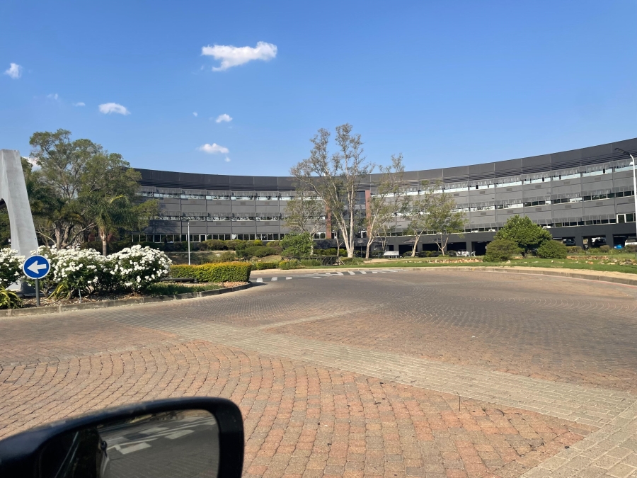 To Let commercial Property for Rent in Vorna Valley Gauteng