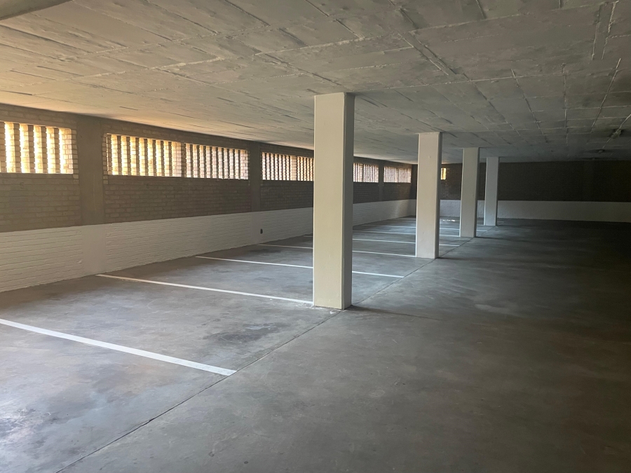 To Let commercial Property for Rent in Vorna Valley Gauteng