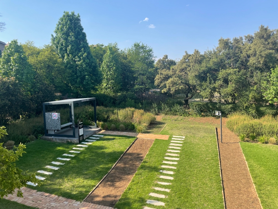 To Let commercial Property for Rent in Vorna Valley Gauteng