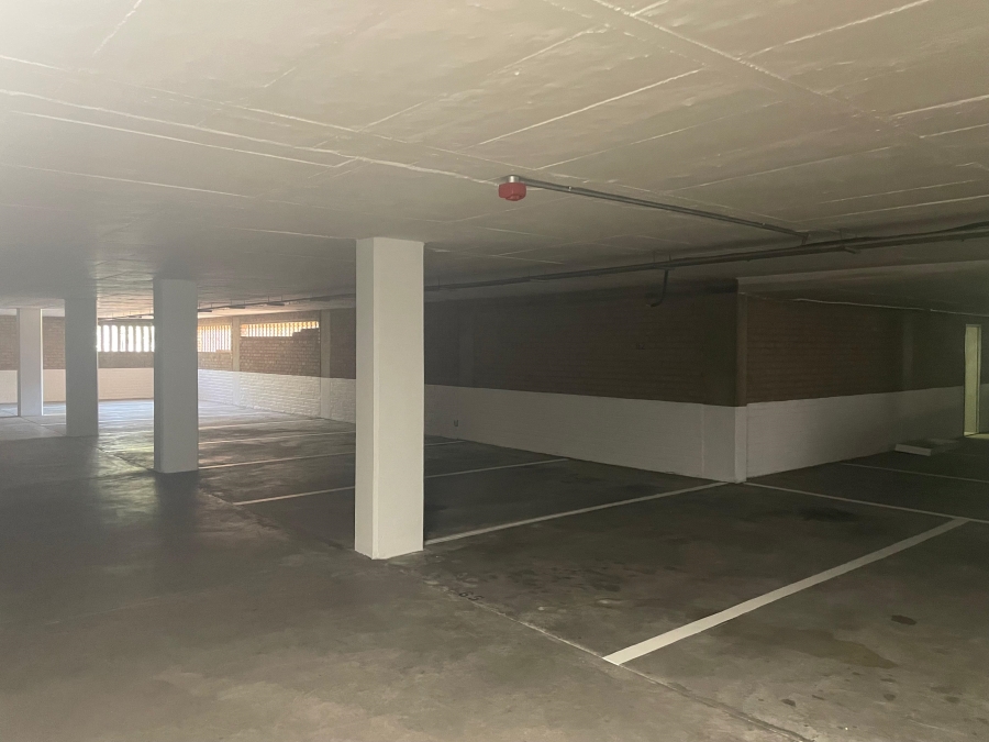 To Let commercial Property for Rent in Vorna Valley Gauteng